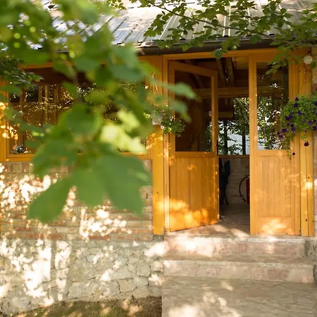 Treehouse Bosnia * Trnovo