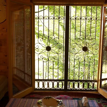 Treehouse Bosnia شقة Trnovo